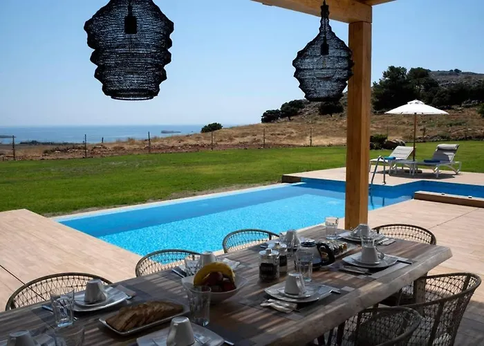 Alkyoni Villa *
