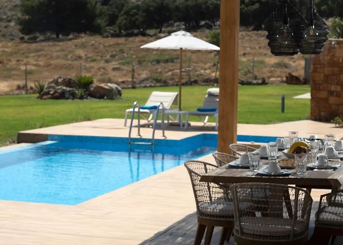 Alkyoni * לינדוס