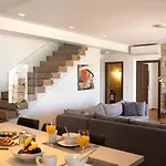 Alkyoni Villa *